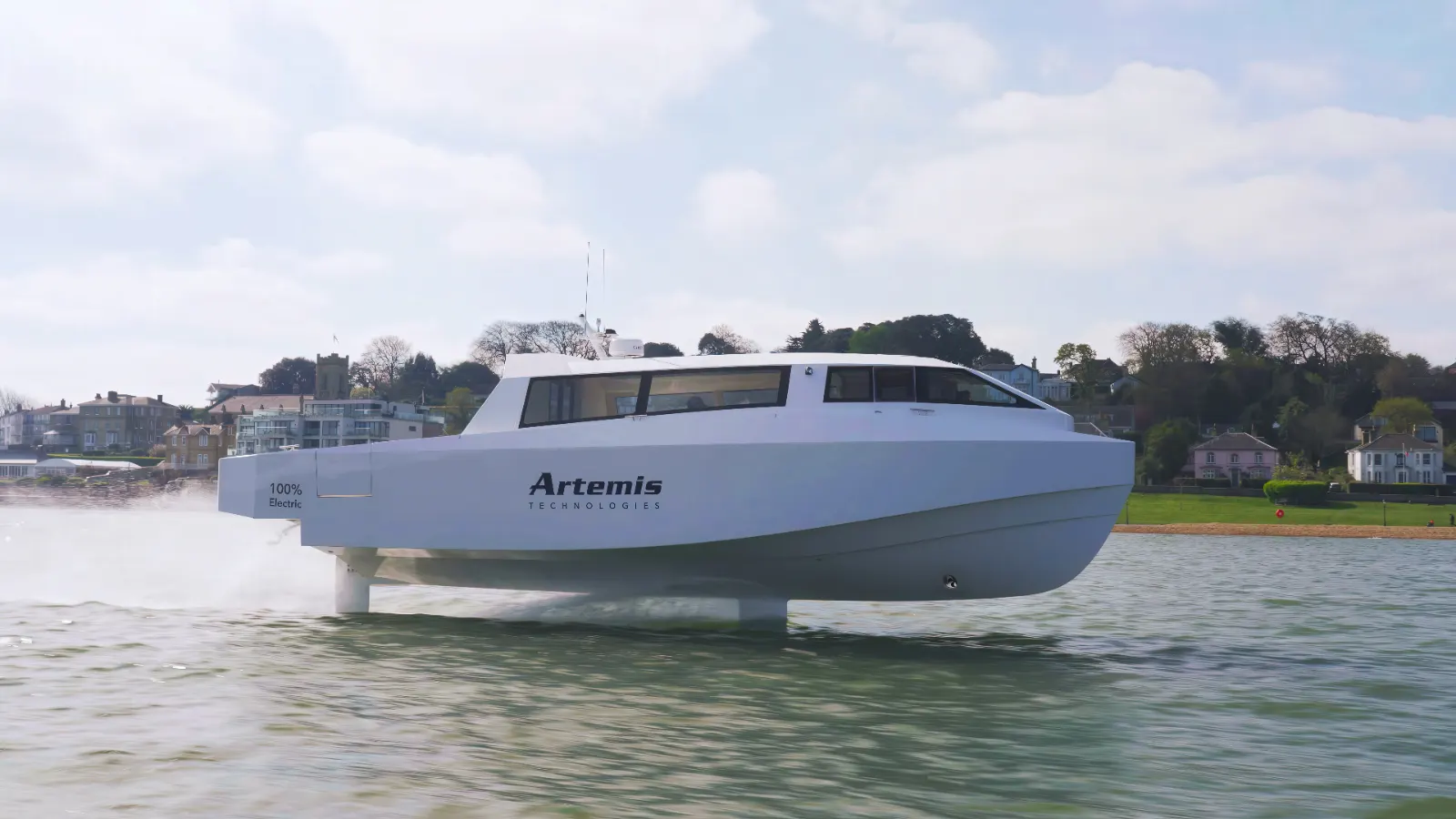 Artemis EF-12 Dayboat · low-wake passage