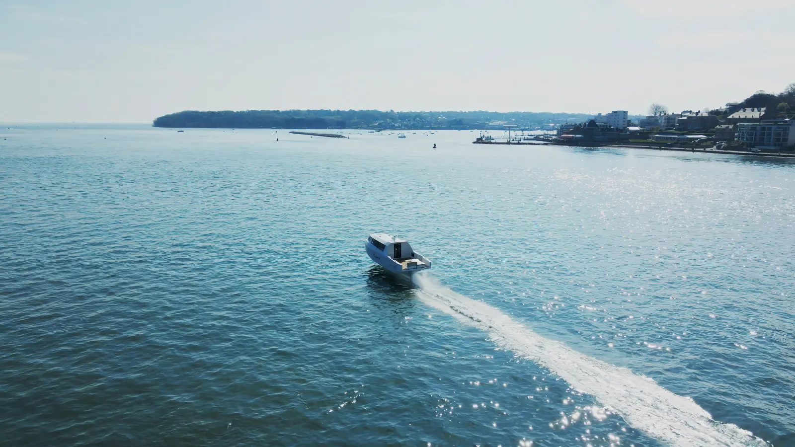 Artemis EF-12 Dayboat · low-wake passage